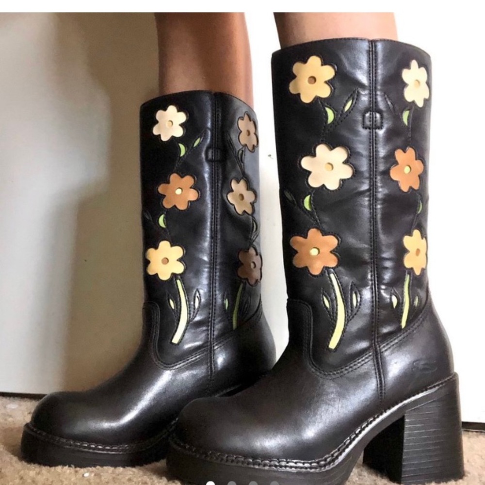 ISO sketchers flower chunky boots